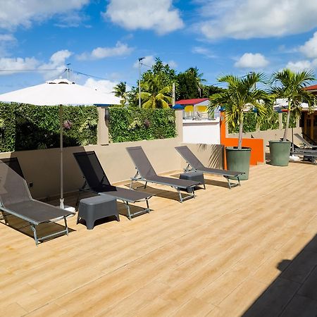 Evasion En Plein Coeur De La Ville T2 Jacuzzis Sauna Et Piscine Au Centre De Port-Louis Exteriör bild